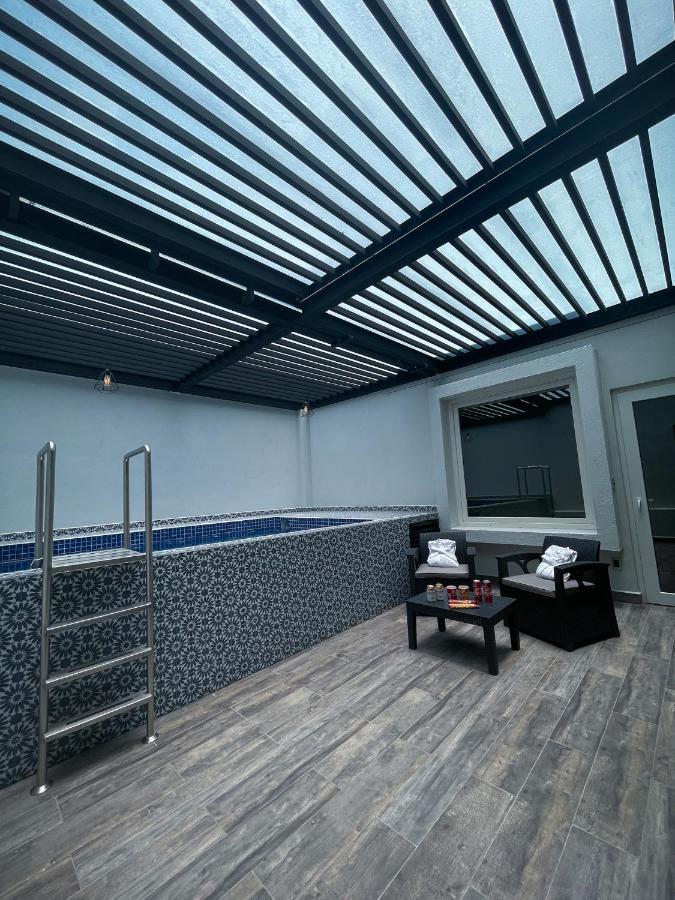 Junior Suite with Private Pool,1352812270:JPEG